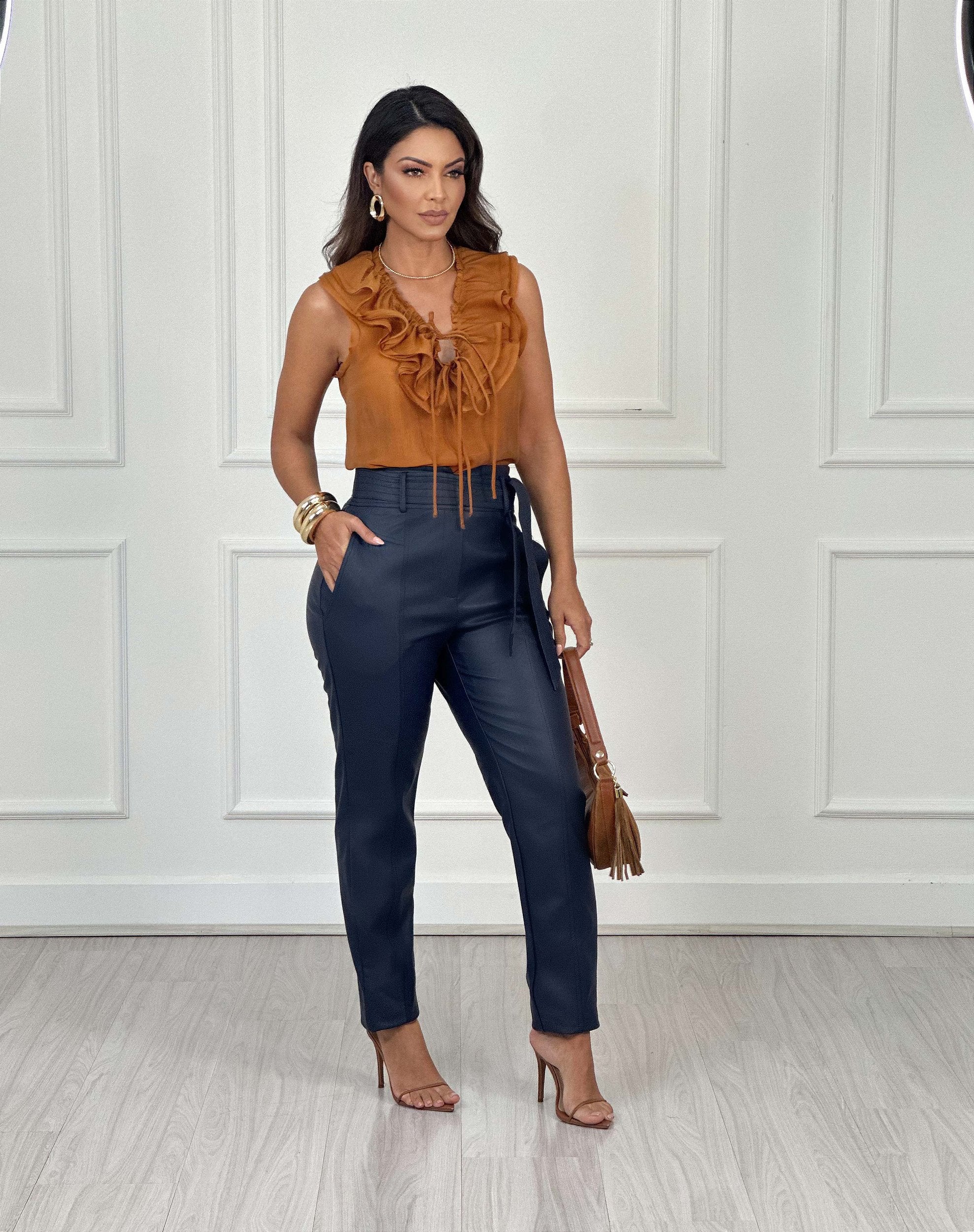 CALÇA COURO DET.FAIXA