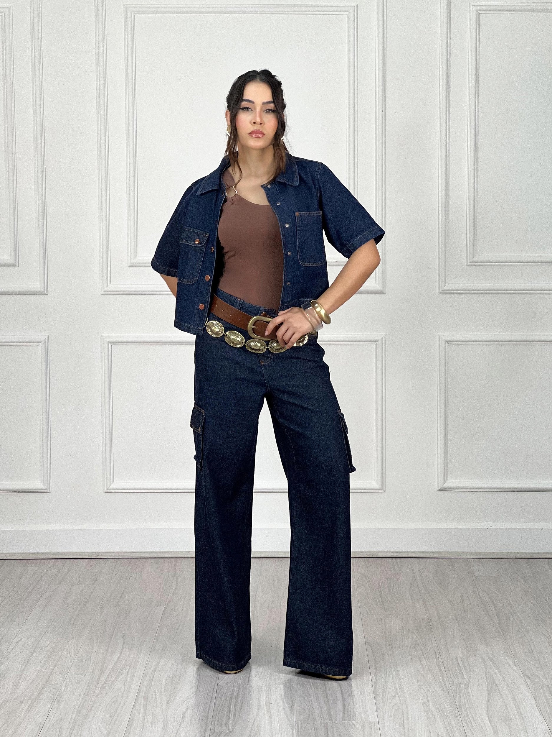 CONJUNTO CROPPED E CALÇA